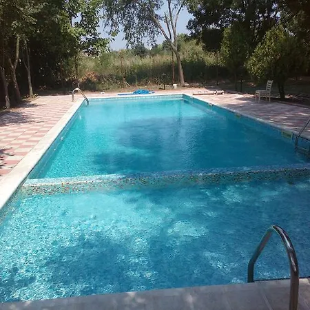 El Dorado Holiday Village Hotel